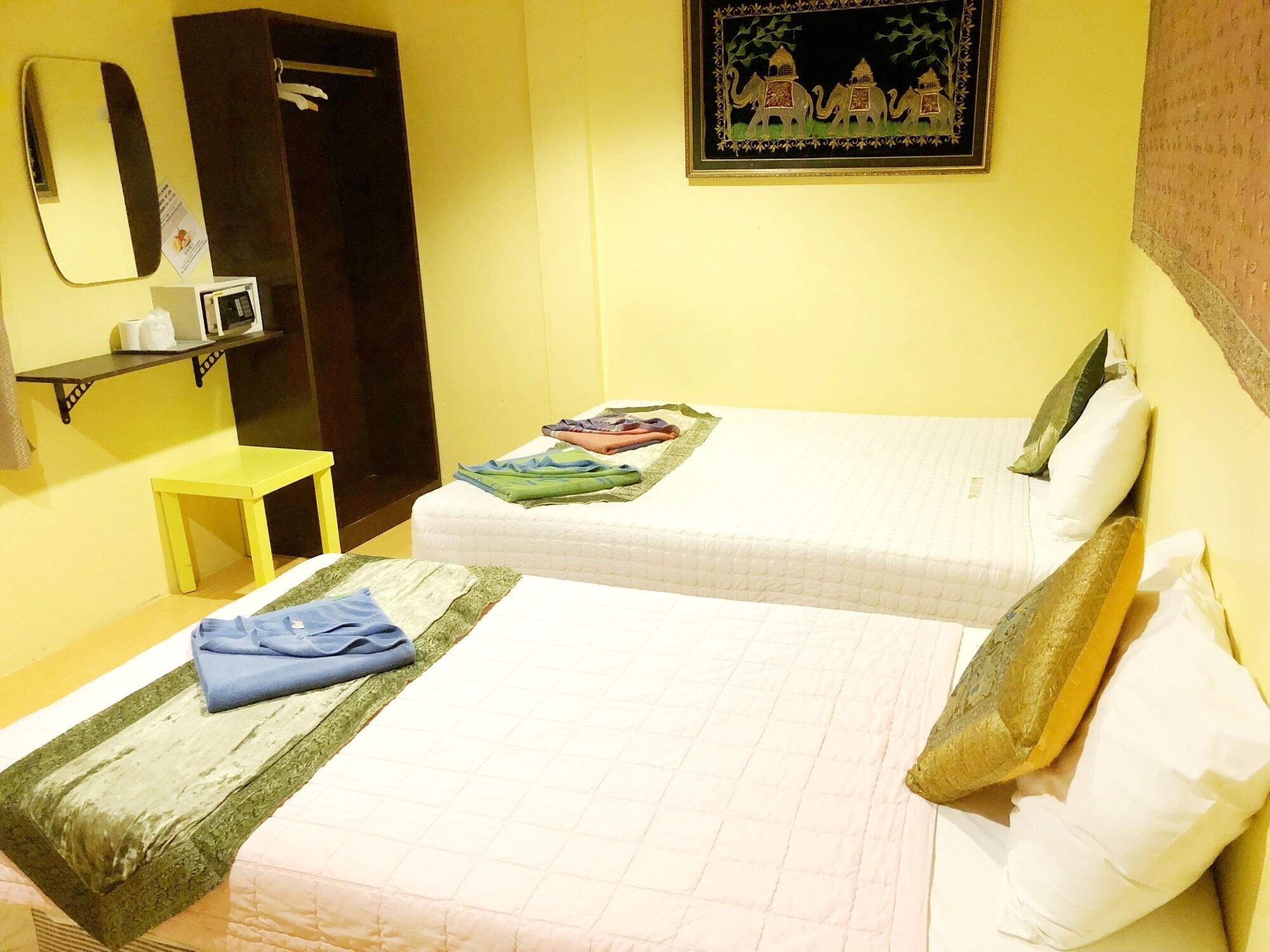 Goldsea Beach Patong Екстериор снимка