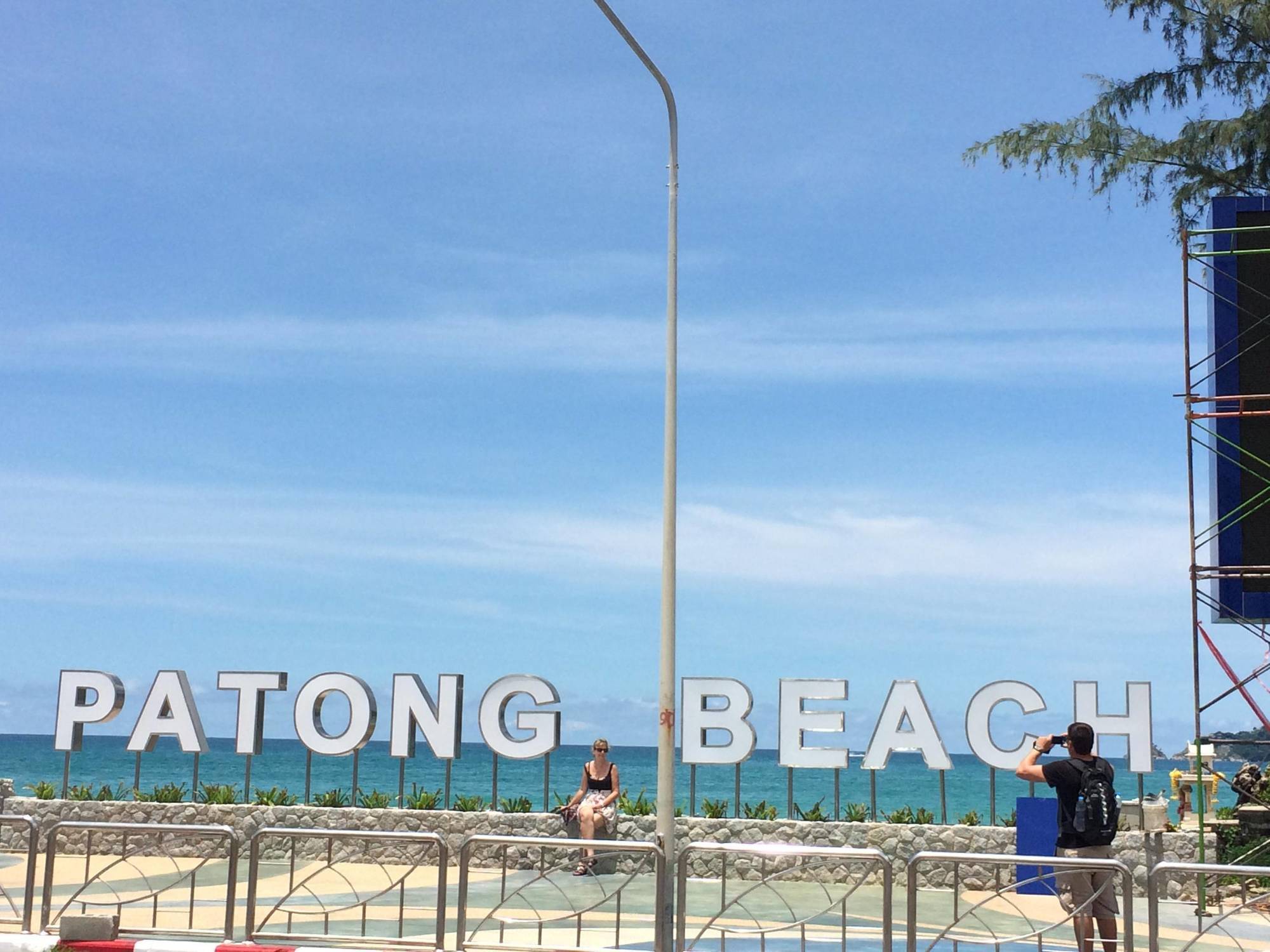 Goldsea Beach Patong Екстериор снимка